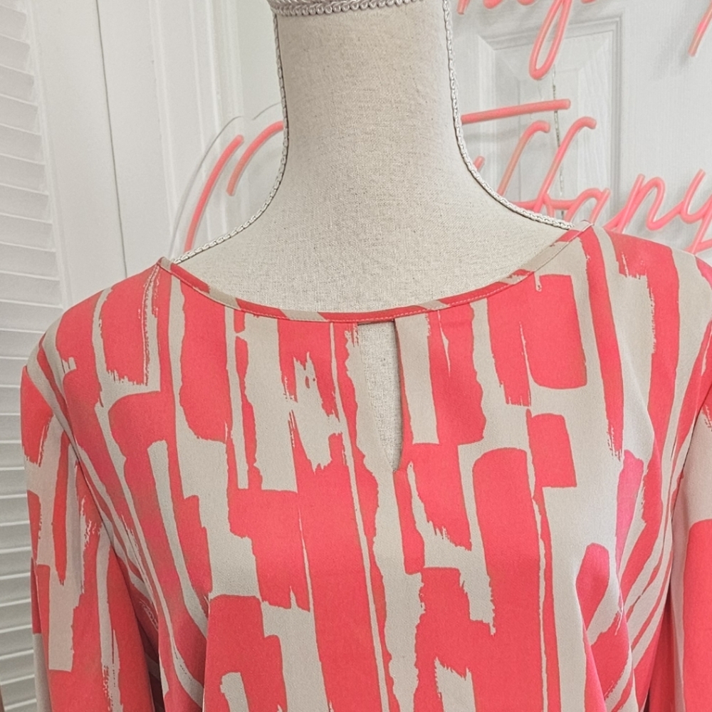 VIBRANT PENCIL DRESS🩷 - Picture 4 of 13